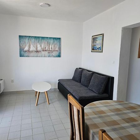 Apartments Lucin Veliki Drvenik Eksteriør bilde